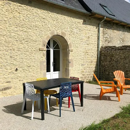 Historic Farm Near Utah In Normandy *